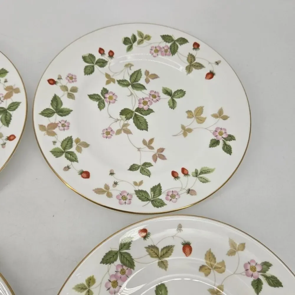 4 Wedgewood Wild Strawberry Bone China Salad Plates R4406 8